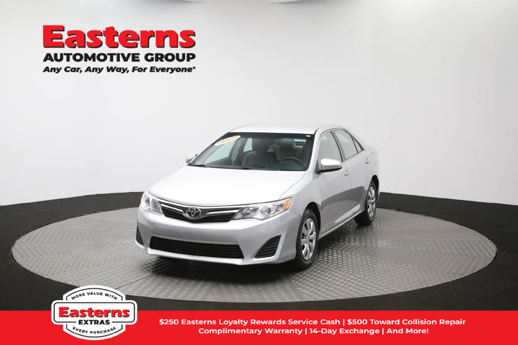Used 2014 Toyota Camry LE FWD image 55