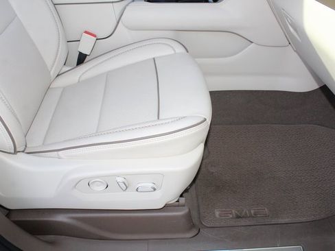 Used 2022 GMC Yukon Denali w/ Max Trailering Package image 21