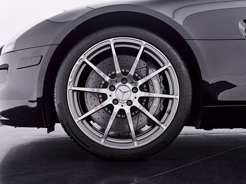 Used 2012 Mercedes-Benz SLS AMG Coupe image 3