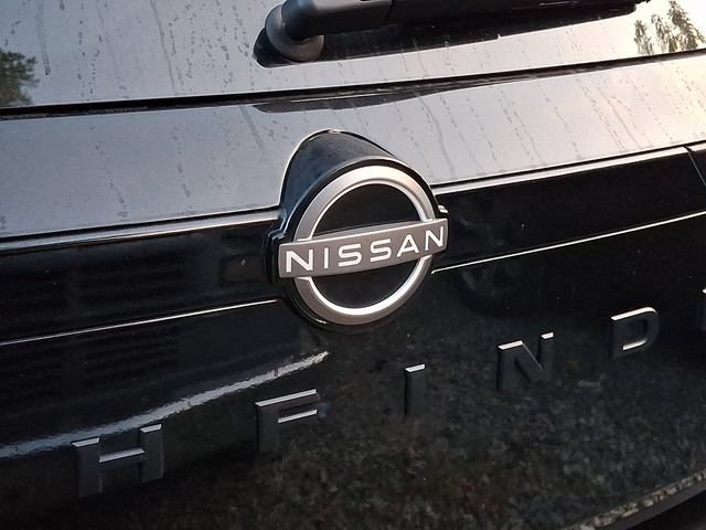 Used 2025 Nissan Pathfinder SV FWD image 10