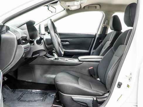 Used 2024 Nissan Sentra SV image 33