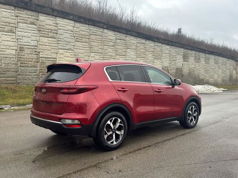 Used 2021 Kia Sportage LX image 3