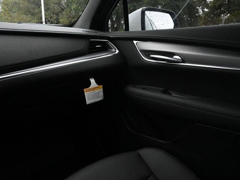 New 2026 Cadillac XT5 Luxury w/ LPO, Floor Liner Package image 83