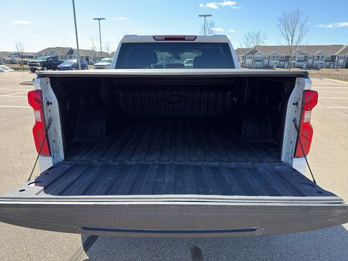 Used 2024 Chevrolet Silverado 1500 RST w/ Z71 Off-Road Package AWD/4WD image 15