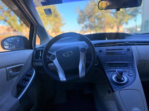 Used 2010 Toyota Prius Two image 10