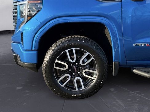 Used 2022 GMC Sierra 1500 AT4 w/ AT4 Preferred Package image 15