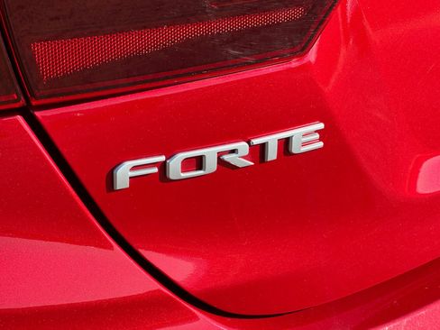 Used 2023 Kia Forte LXS w/ LXS Technology Package FWD image 25