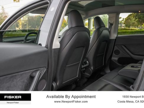 Used 2023 Tesla Model Y 2WD image 15
