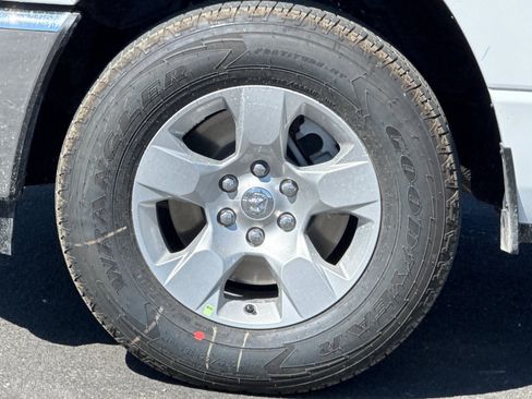 New 2026 RAM 1500 4x4 Crew Cab image 23