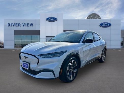 Certified 2021 Ford Mustang Mach-E Premium image 3