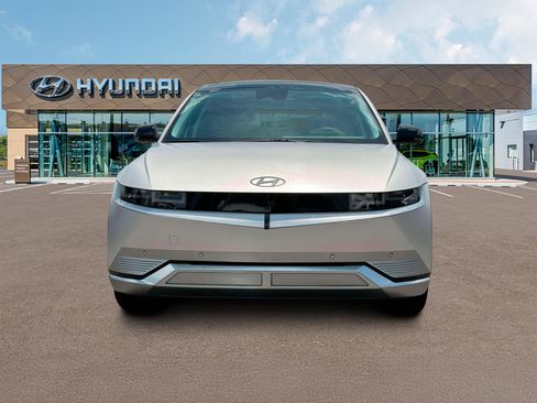 Used 2024 Hyundai Ioniq 5 Limited image 12