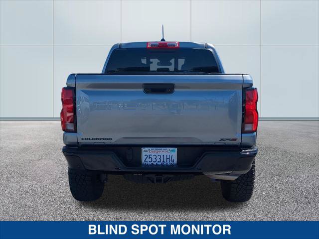 Used 2025 Chevrolet Colorado ZR2 AWD/4WD image 4
