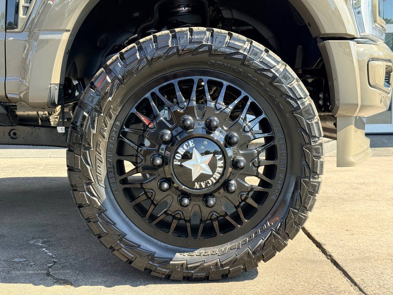 Used 2026 Ford F450 Platinum w/ Platinum Plus Package AWD/4WD image 14
