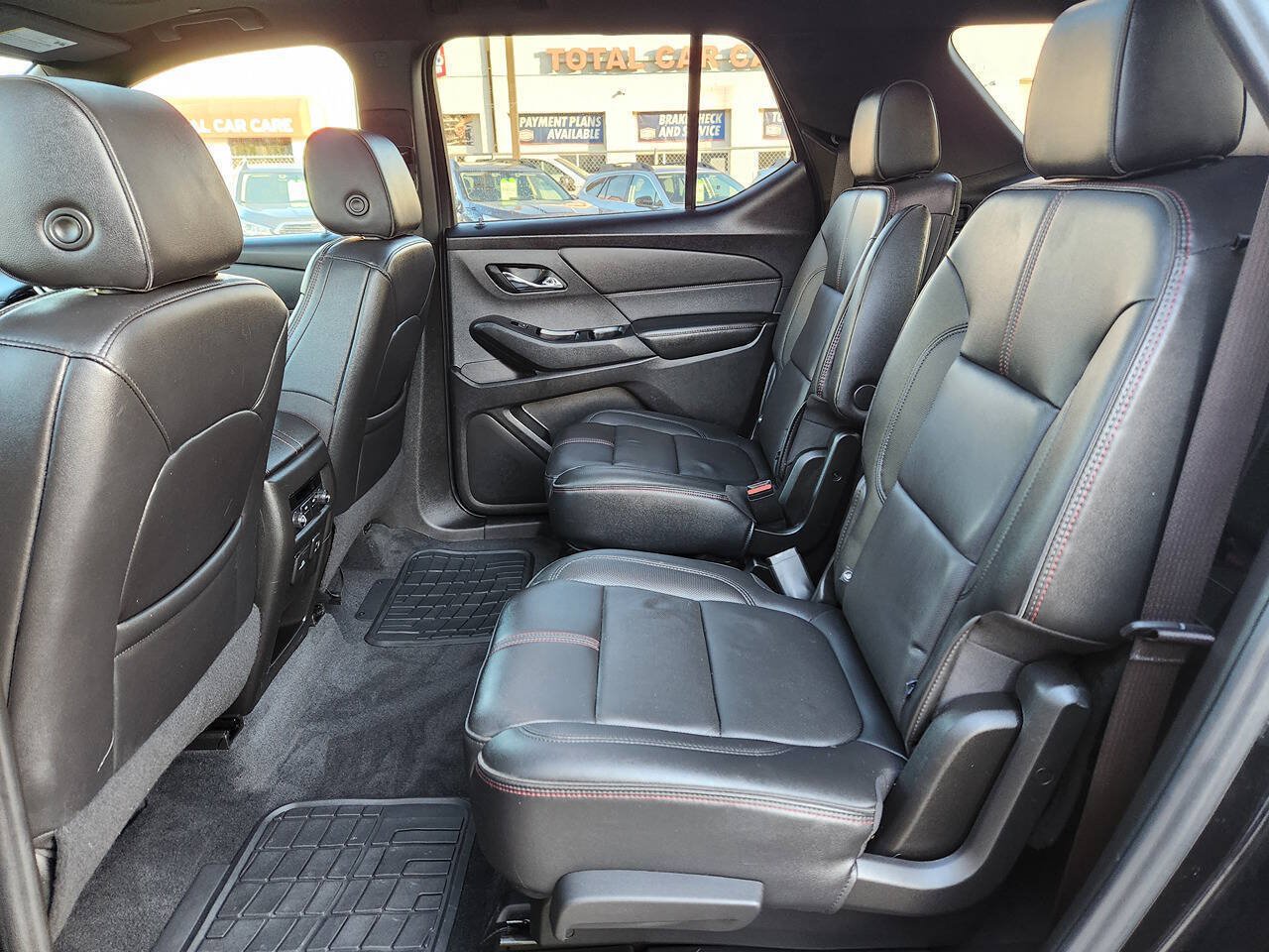 Used 2023 Chevrolet Traverse RS AWD/4WD image 13