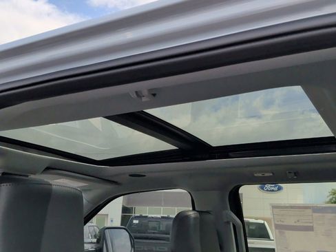 New 2026 Ford F250 Lariat w/ Black Appearance Package image 24