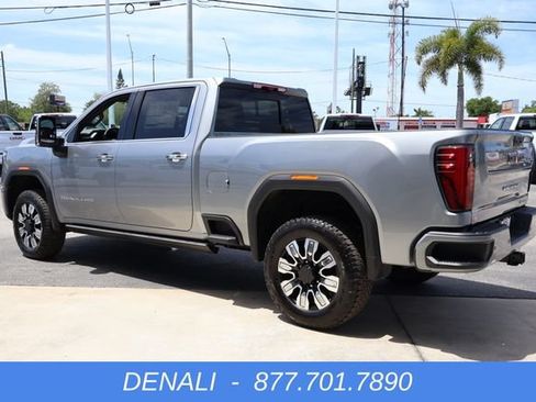 New 2026 GMC Sierra 3500 Denali w/ Denali Reserve Package AWD/4WD image 6