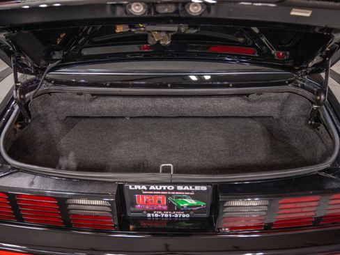 Used 1987 Ford Mustang GT RWD image 16