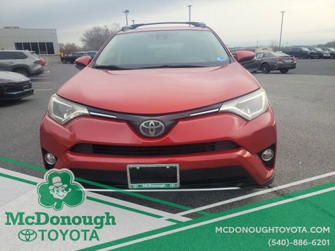 Used 2017 Toyota RAV4 XLE image 3