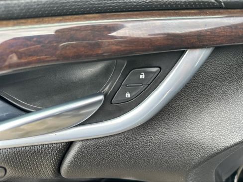 Used 2016 Cadillac XTS Premium FWD image 12