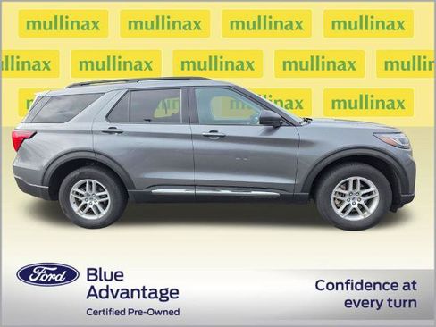 Certified 2025 Ford Explorer Active AWD/4WD image 2