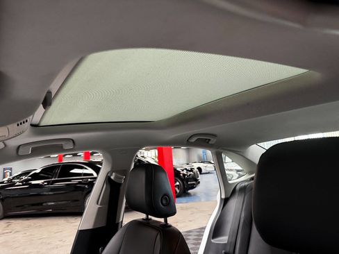 Used 2019 Volkswagen Jetta SE image 35