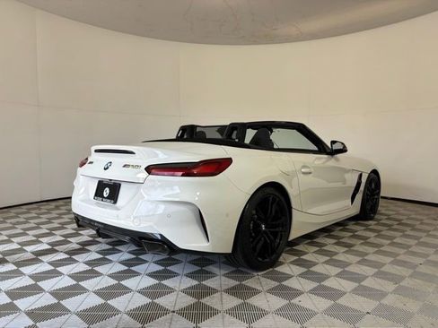 Used 2024 BMW Z4 M40i w/ Premium Package image 7