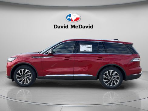 New 2025 Lincoln Aviator 2WD w/ Equipment Group 101A image 4