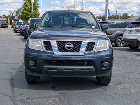 Used 2017 Nissan Frontier SV RWD image 11