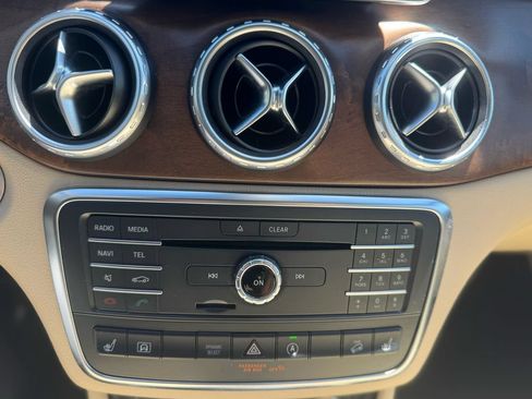 Used 2017 Mercedes-Benz GLA 250 4MATIC image 20