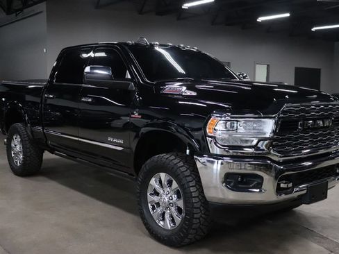 Used 2022 RAM 3500 Limited image 8