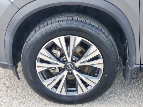 Certified 2023 Nissan Rogue SV image 8