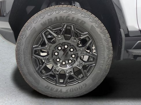 New 2026 GMC Hummer EV SUV image 12