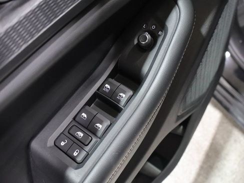 Used 2023 Jeep Grand Cherokee Altitude AWD/4WD image 14