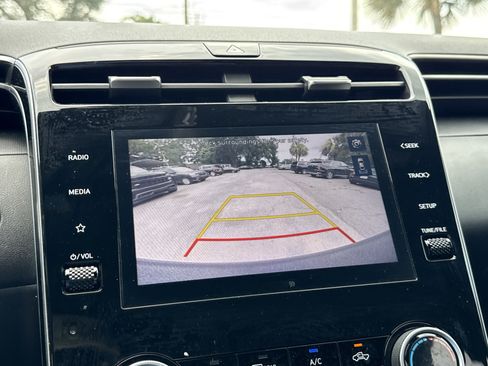 Used 2022 Hyundai Santa Cruz SEL w/ Winter Package FWD image 16