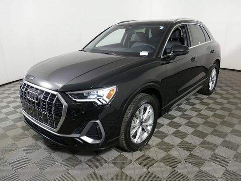 Used 2023 Audi Q3 2.0T Premium AWD/4WD image 7