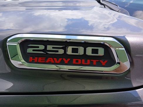New 2026 RAM 2500 Laramie AWD/4WD image 11