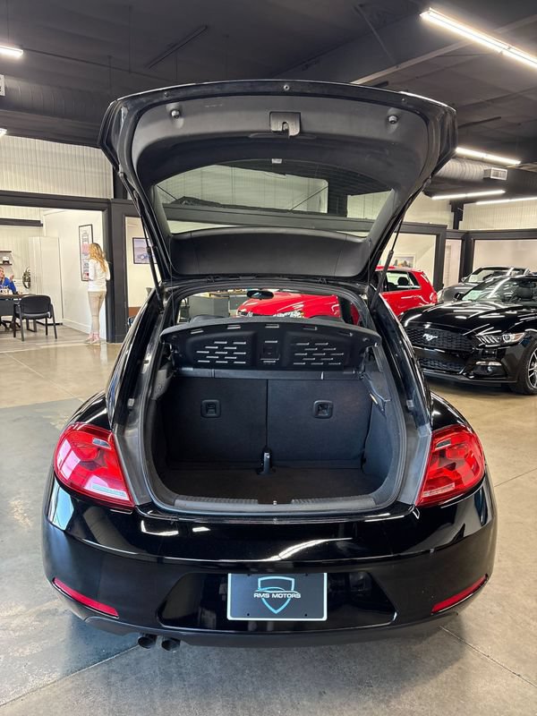 Used 2013 Volkswagen Beetle 2.5 FWD image 41
