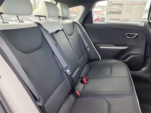 New 2025 Kia K4 GT-Line Turbo image 17
