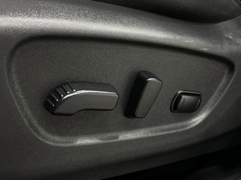 Used 2019 Nissan Rogue SL image 19