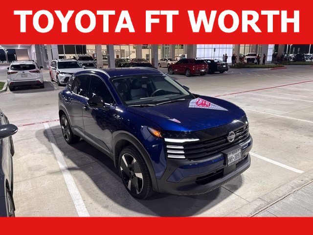 Used 2026 Nissan Kicks SR FWD image 1