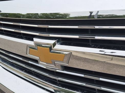 Used 2018 Chevrolet Silverado 2500 LT AWD/4WD image 12