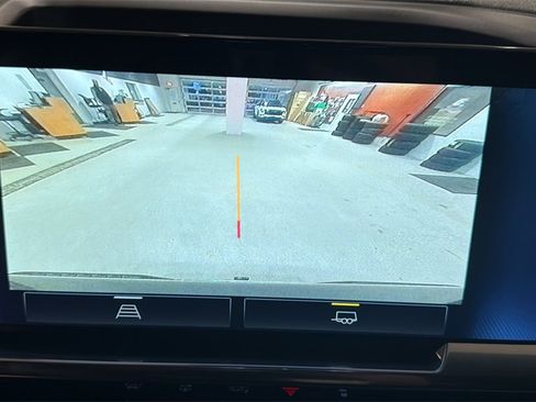 Used 2022 Chevrolet Silverado 1500 LT image 33