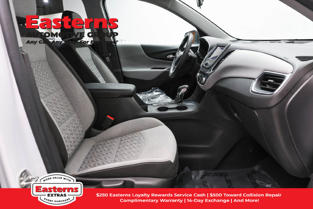 Used 2023 Chevrolet Equinox LS w/ Driver Confidence II Package FWD image 24