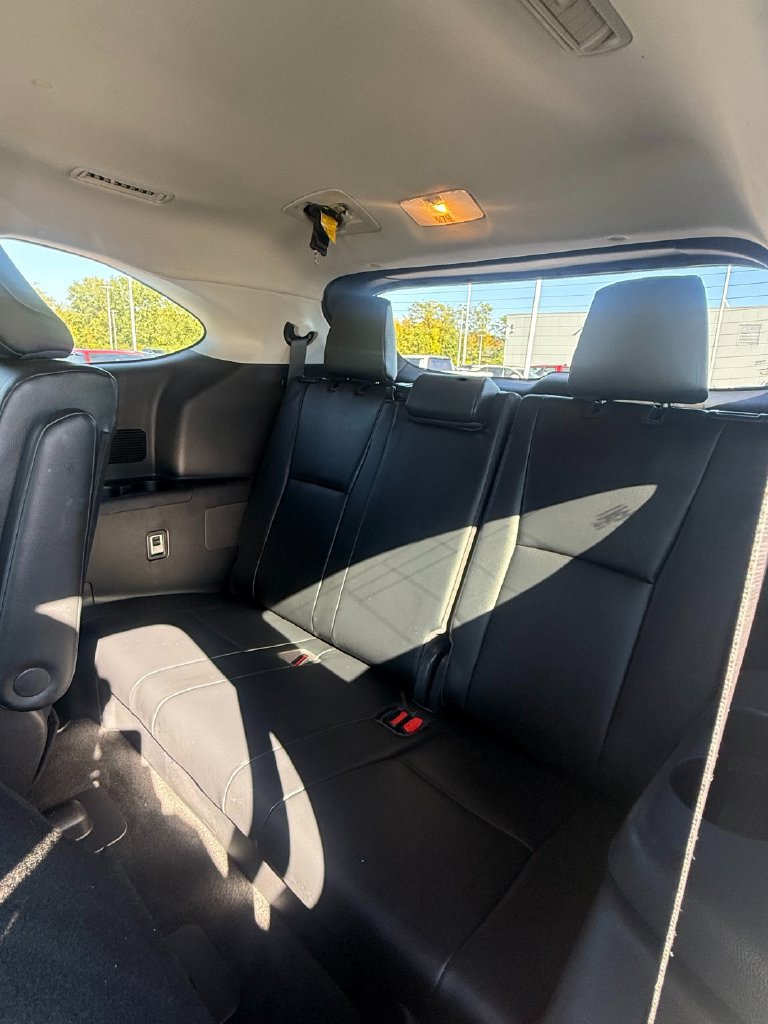 Used 2023 Toyota Highlander XLE AWD/4WD image 28