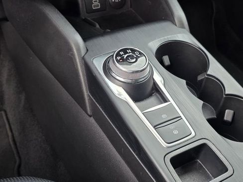 Certified 2025 Ford Escape Platinum AWD/4WD image 23