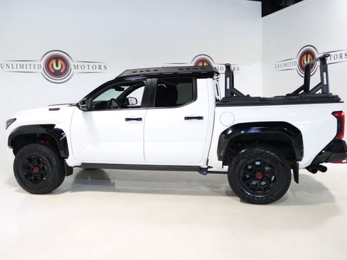 Used 2024 Toyota Tacoma TRD Pro AWD/4WD image 36