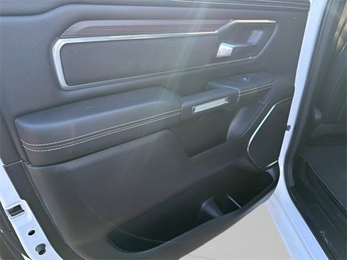 Used 2025 RAM 1500 Laramie image 12