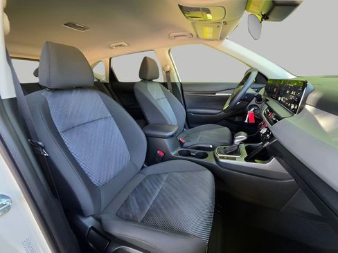 Used 2026 Kia Seltos LX FWD image 10