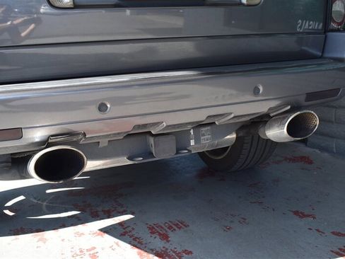 Used 2005 Land Rover Range Rover HSE image 17