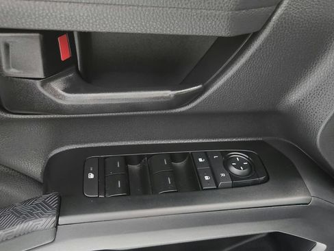 Used 2024 Toyota Tacoma SR5 AWD/4WD image 30